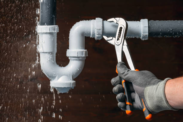 Professional Leak Detection technician working in Yorkville, WI
